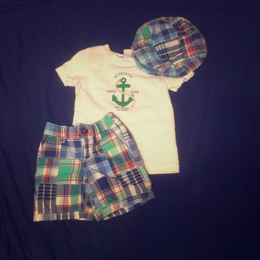 6-12 month outfit with hat 🙂!